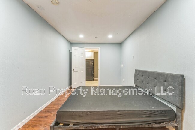 Building Photo - 465 Rio Grande Ln