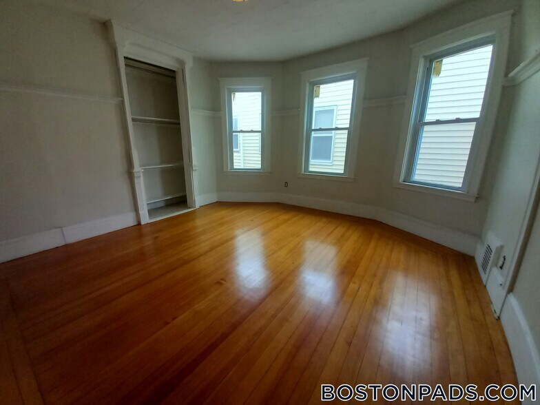 Building Photo - 339 Allston St