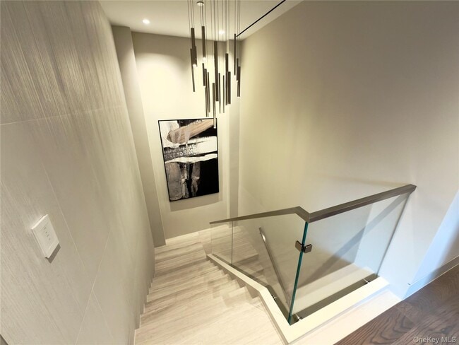 Building Photo - 18 W 53rd St