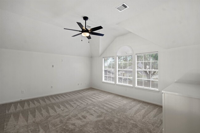 Building Photo - 15106 Vista Heights Dr
