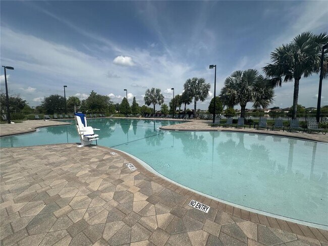 Building Photo - 6264 Great Bear Dr
