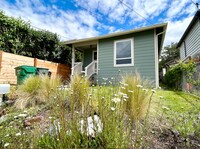 Building Photo - West Seattle/Pigeon Point Home