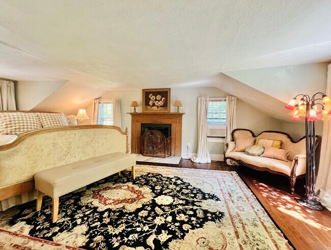 Building Photo - 301 Haviland Rd