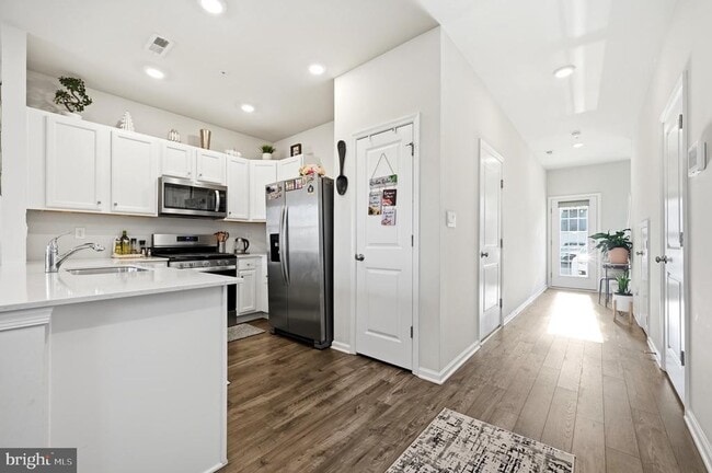 Building Photo - 189 South Harner Boulevard