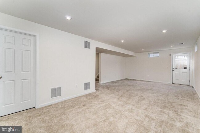 Building Photo - 10407 Spotswood Dr