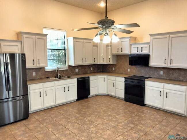 Building Photo - 2620 Fred Daugherty Dr