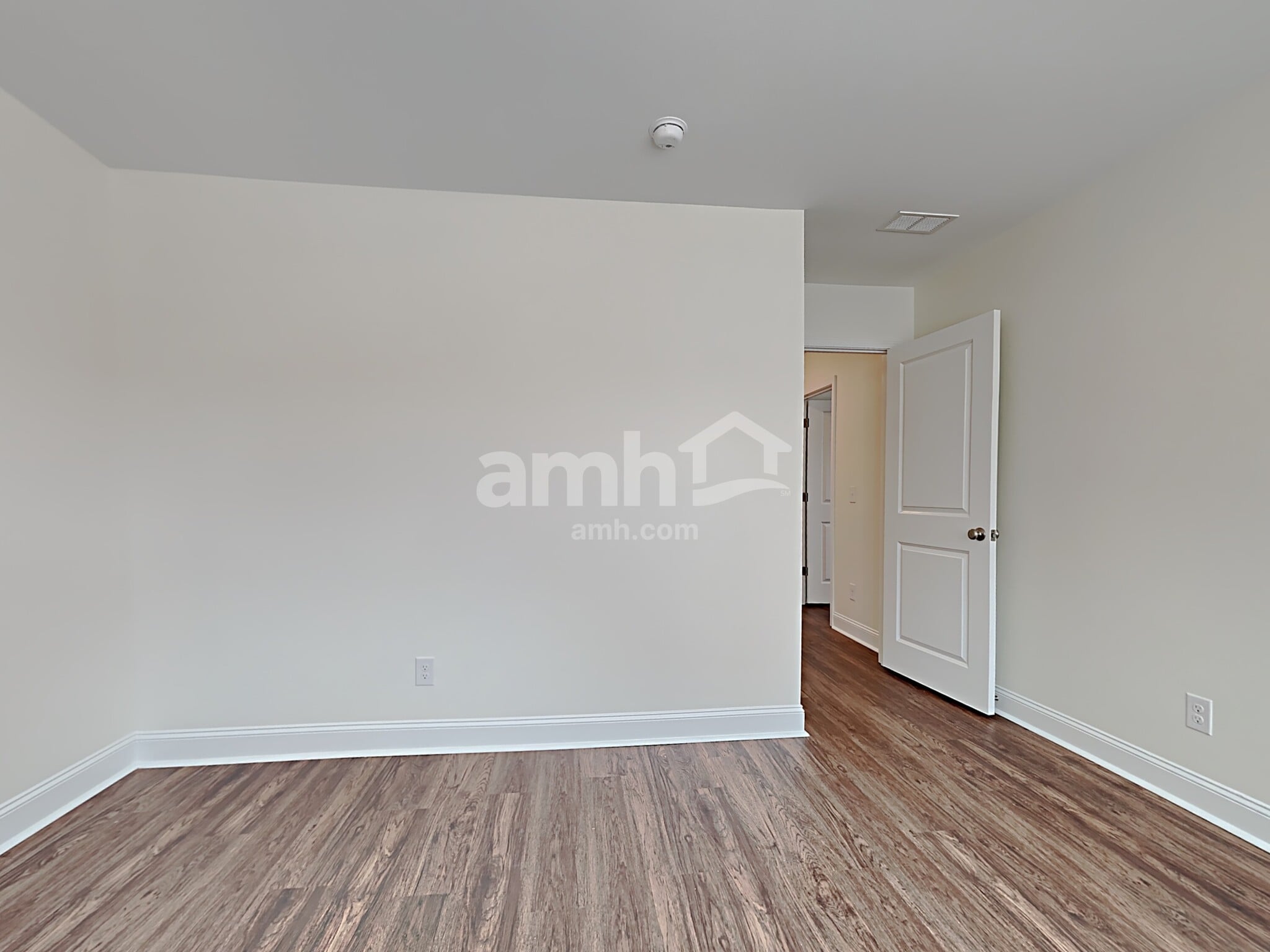 Building Photo - 1825 Produce Ln