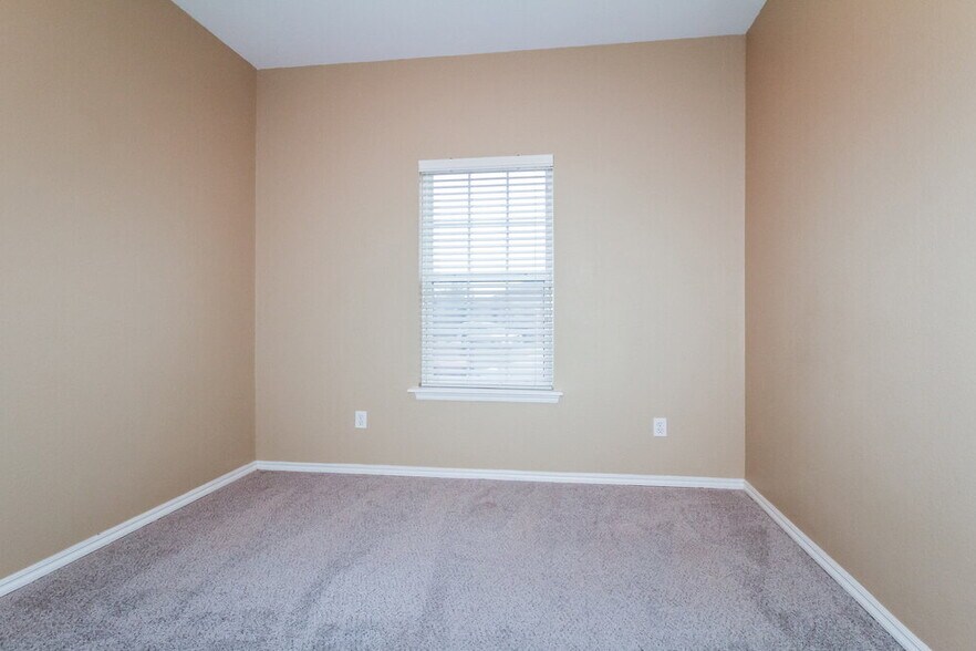 Building Photo - 7104 Eagles Landing