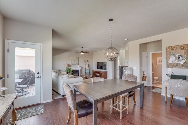 Building Photo - Stunning 4 Bed, 3 1/2 Bath House in Severance!