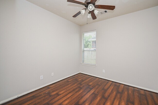 Building Photo - 7006 Kendall Lake Ct