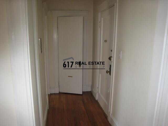 Building Photo - 317 Allston St