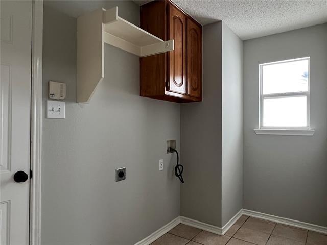 Building Photo - 421 Parkshire Dr