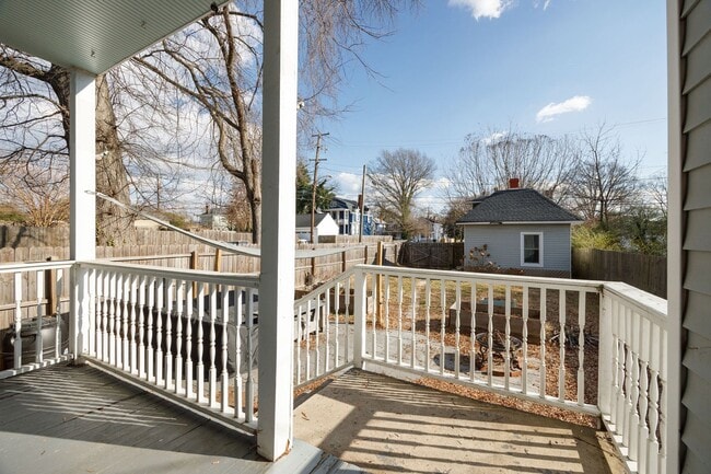 Building Photo - Spacious Corner-Lot Home on Carolina Ave