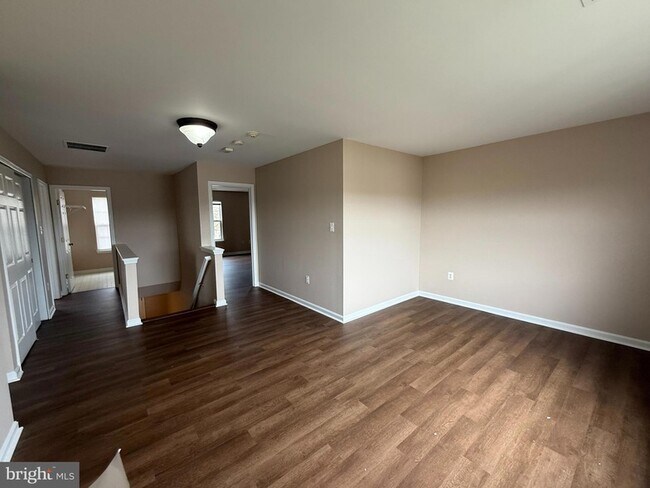 Building Photo - 2165 Cottonwood Ln