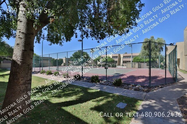 Building Photo - Tempe Los Prados