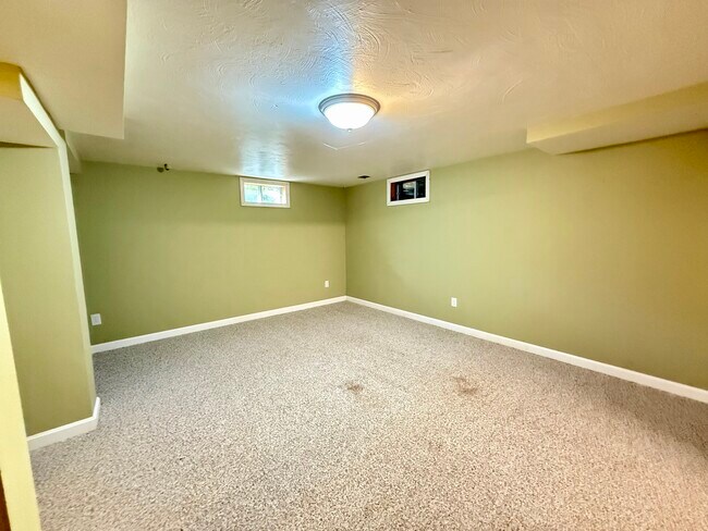 Building Photo - 19 Westerly Dr