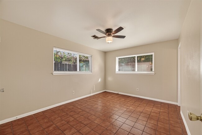 Building Photo - 1211 Helms Rd