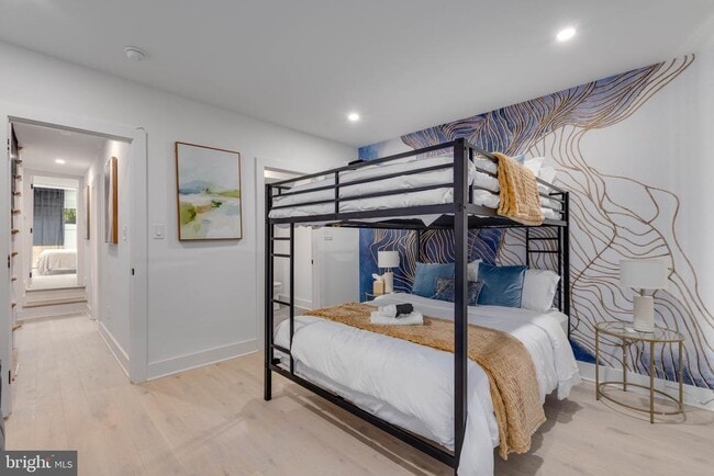 Building Photo - 528 N 22nd St