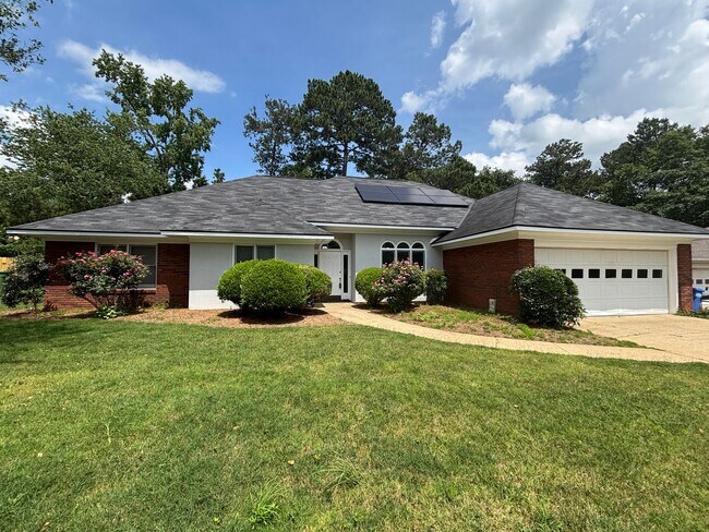 Primary Photo - Solar powered home in North Columbus!