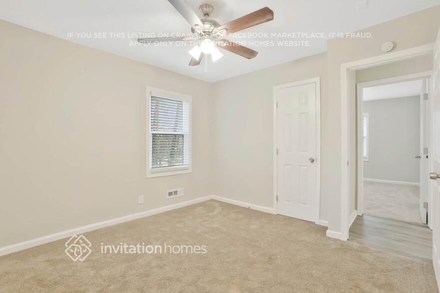 Building Photo - 2038 Rebecca Ln