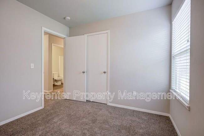 Building Photo - 7613 Lipizzan Rd