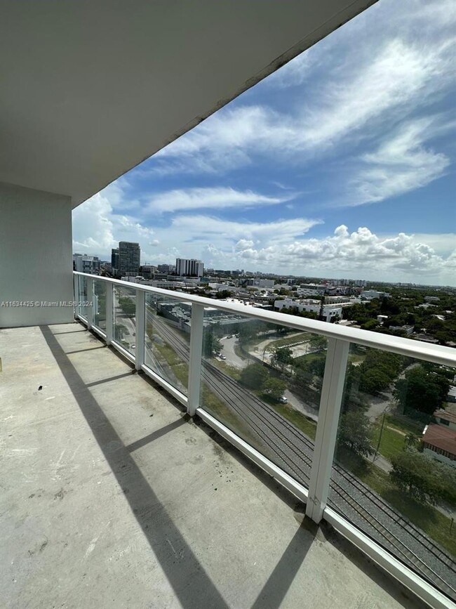 Building Photo - 4250 Biscayne Blvd