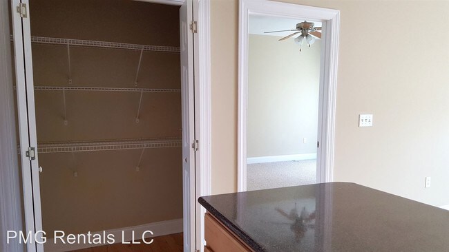 Building Photo - 4988 Burkhalter Rd