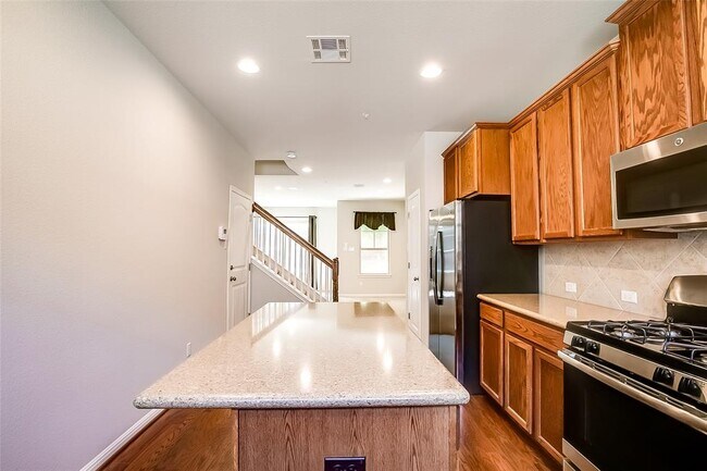 Building Photo - 7220 Wyoming Springs Dr