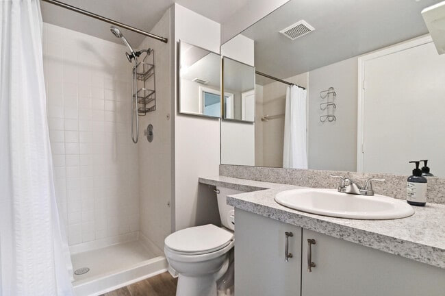 Building Photo - 10297 Hidden Springs Ct