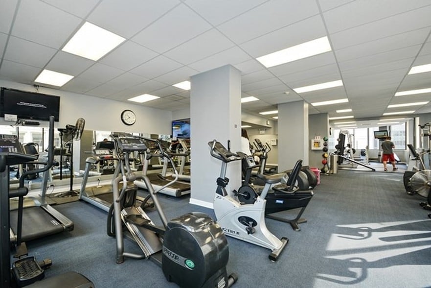 Building Photo - 405 N Wabash Ave