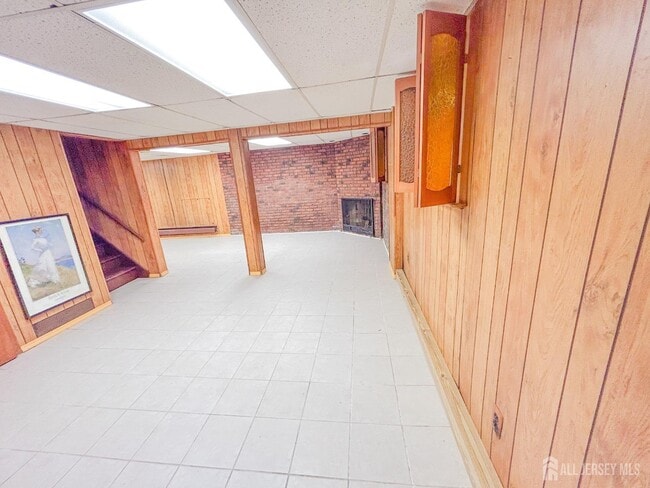 Building Photo - 215 Monroe Ave