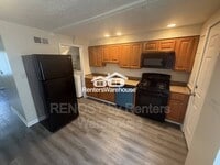 Building Photo - 2067 Larkhall Rd