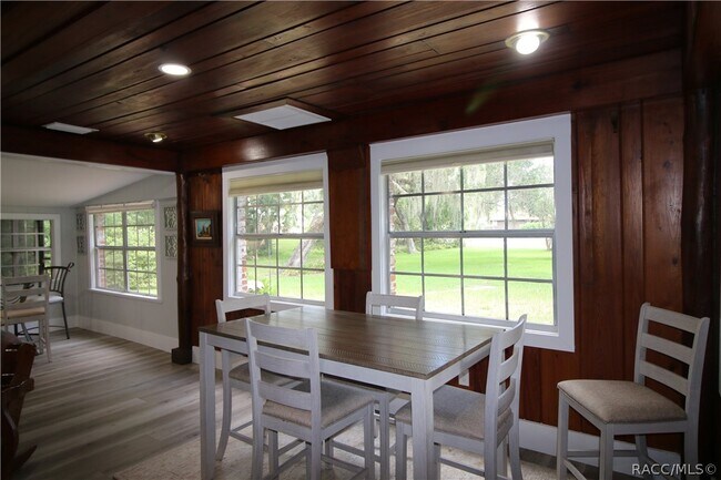 Building Photo - 5245 S Covewood Terrace