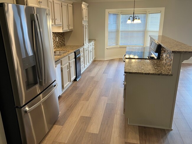 Building Photo - 9 Wabash Cove