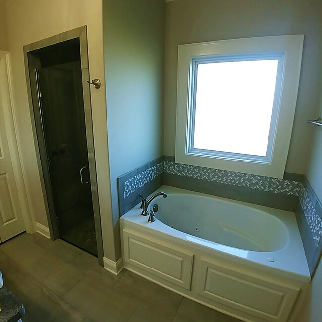 Building Photo - 104 Perfect Pl