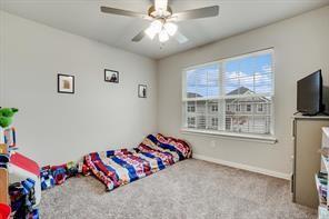 Building Photo - 10013 Adams Ln