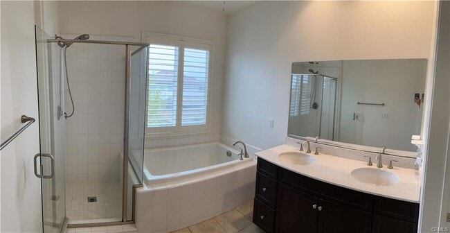 Building Photo - 26276 Tiger Lilly Ave