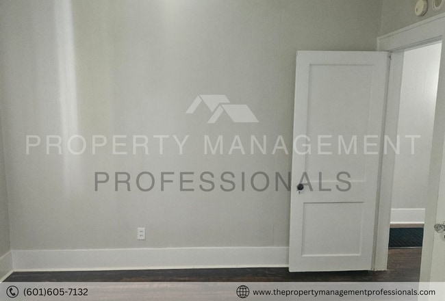 Building Photo - 2308 St. Charles-