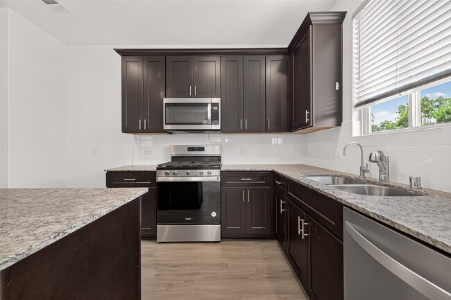 Building Photo - 338 Shady Cedar Hl Ln