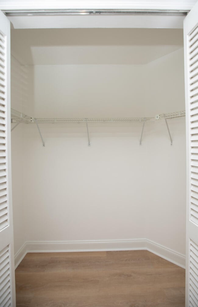 Building Photo - 10821 La Salinas Cir