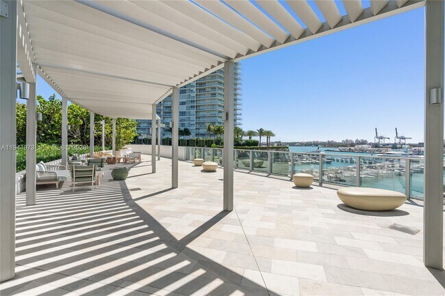 Building Photo - 500 Alton Rd