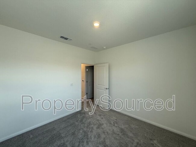 Building Photo - 1567 Halo Ave