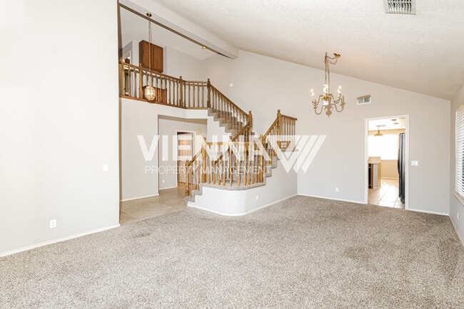 Building Photo - 441 N Lexington Dr