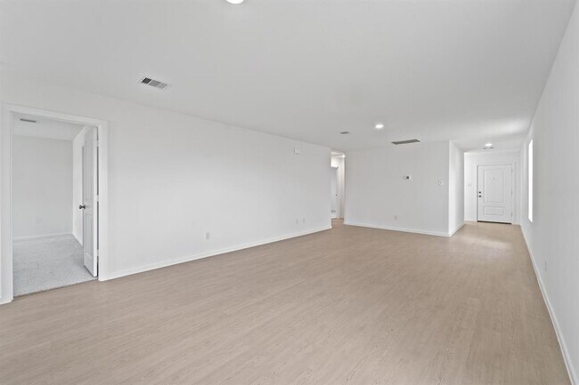 Building Photo - 6831 Lilac Vine Ln