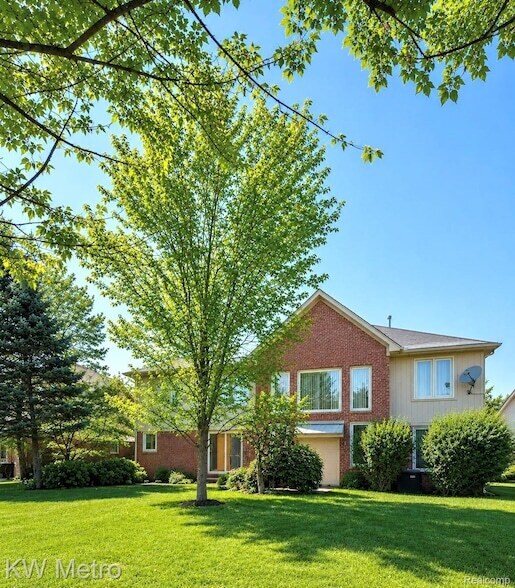 Building Photo - 1176 Cadmus Dr