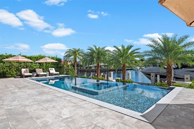 Building Photo - 655 Layne Blvd