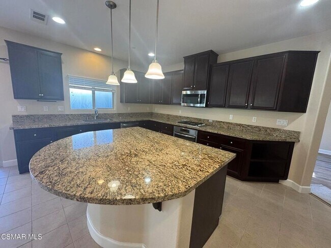 Building Photo - 7124 Baneberry Ave