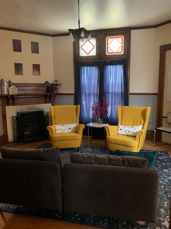 Building Photo - Commercial Space Available Across the Street from MIA!