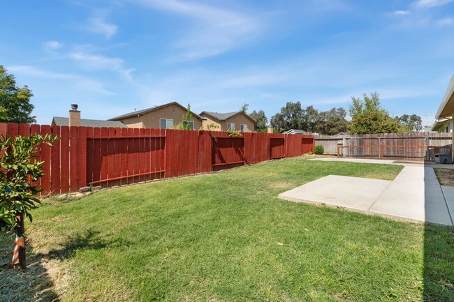 Building Photo - 7085 Cloverleaf Way