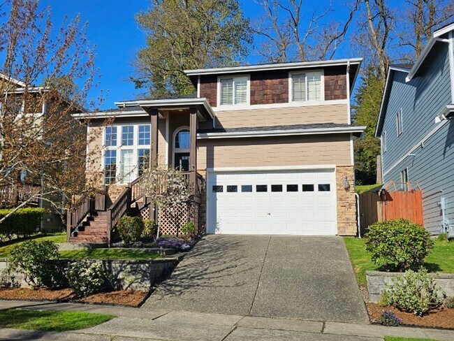 Primary Photo - Charming 6 beds 2.5 bath house in Bothell!